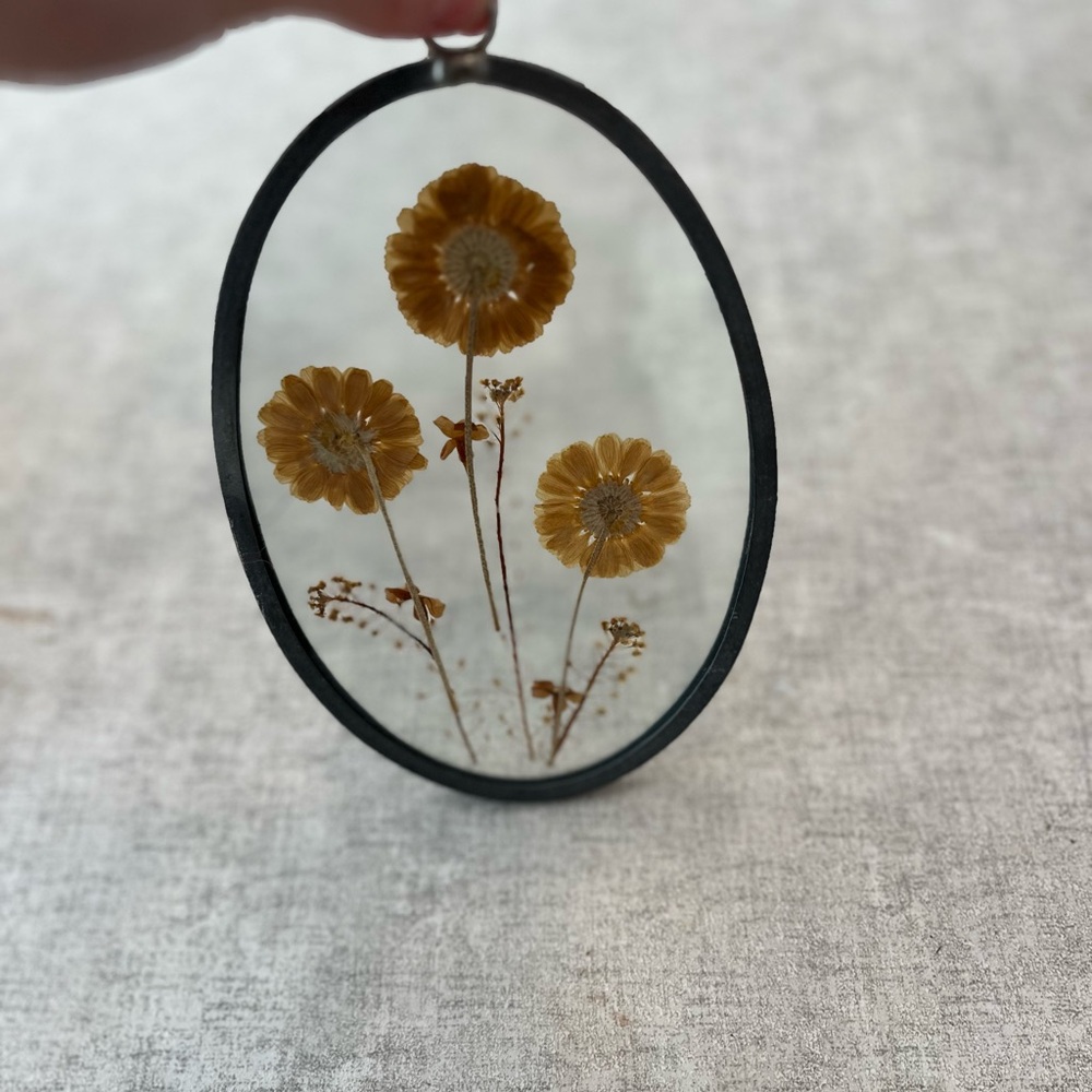 Oval Pressed Flower Wall Art - Picture 2 of 5